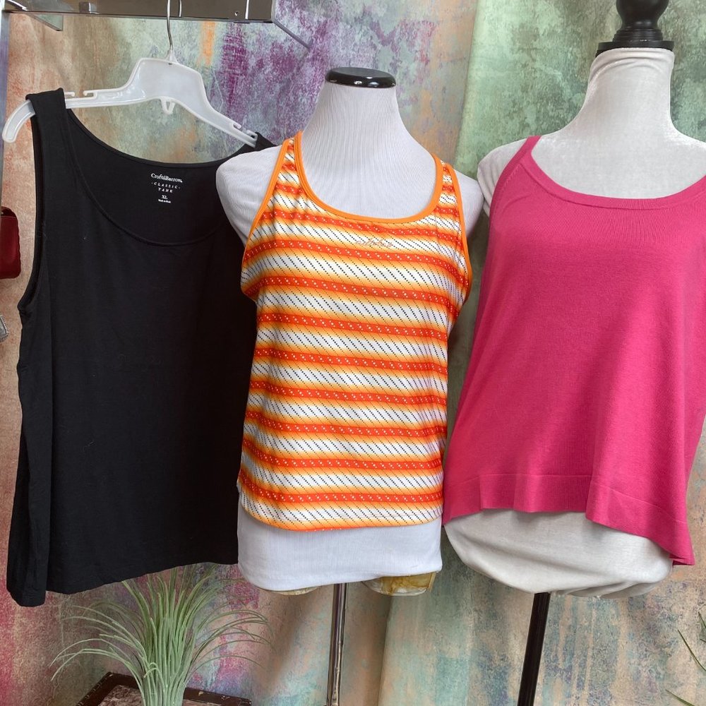 📌 3 Great looking Sleeveless XL Tops